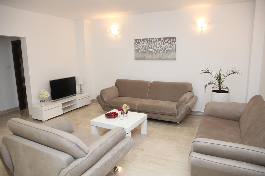 Apartments Mare Gradac  Exterior photo