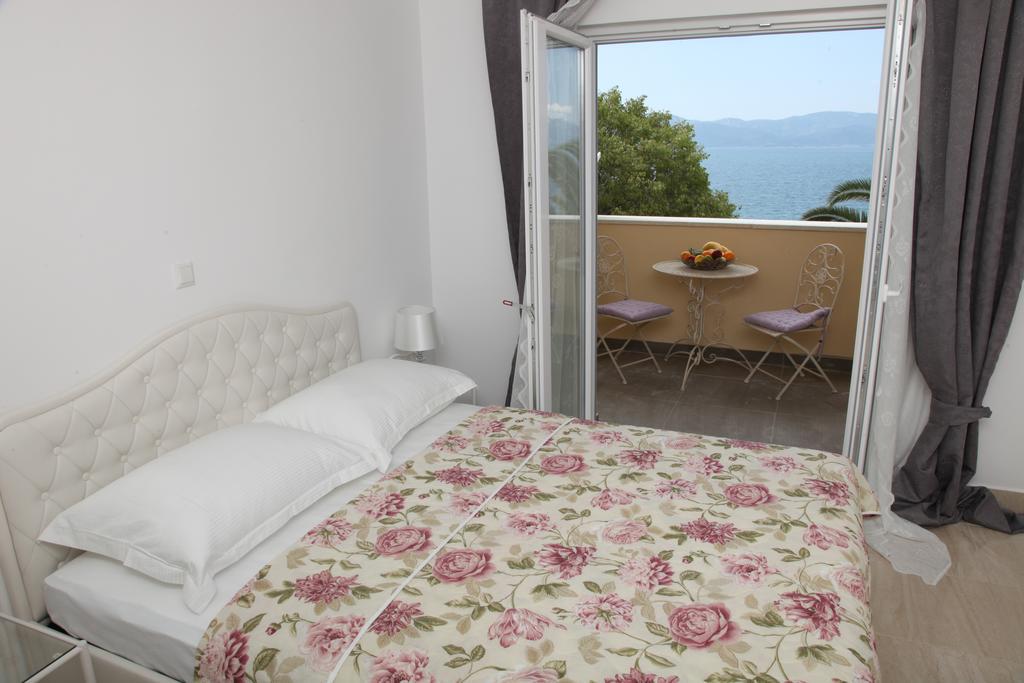 Apartments Mare Gradac  Exterior photo